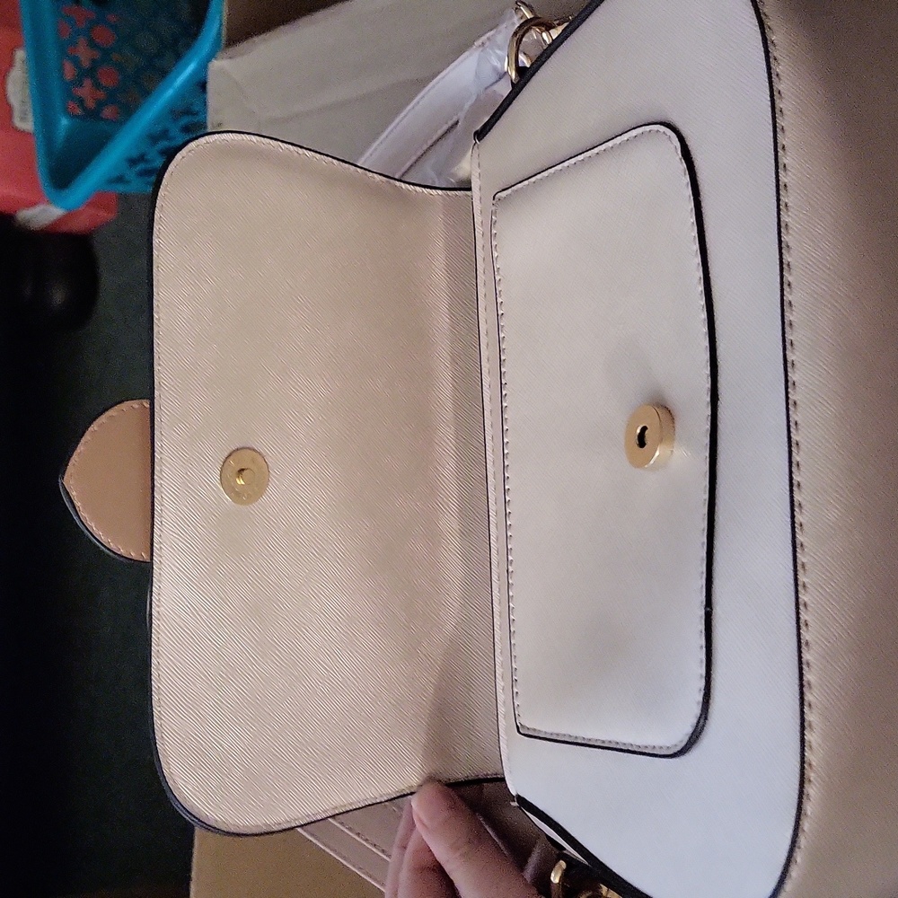 New Rose Gold purse - Picture 5 of 6